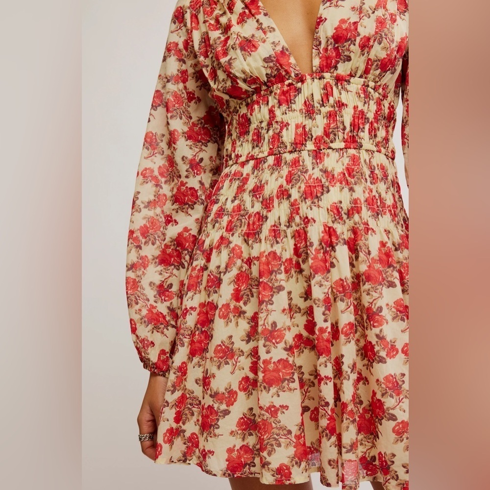 Free People BNWOT Keep You Mini Dress Floral V-Neck Size M - Picture 5 of 13